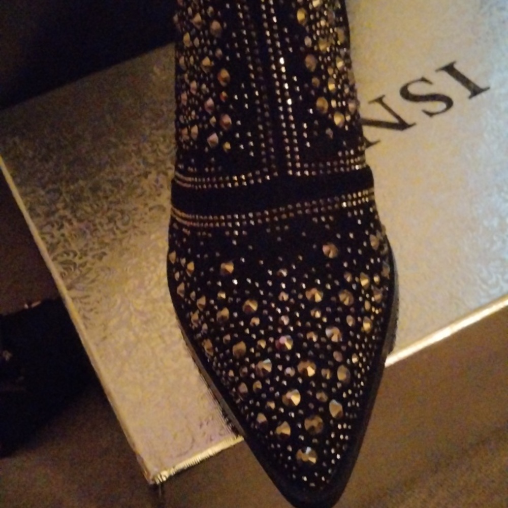 Boots - Picture 2 of 3